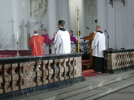 Abschlussvesper der Bischofskonferenz mit Spendung des Bonifatiussegens (Foto: Karl-Franz Thiede)